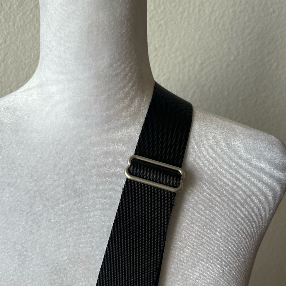 Green Tote Bag with Black Straps - Picture 4 of 14